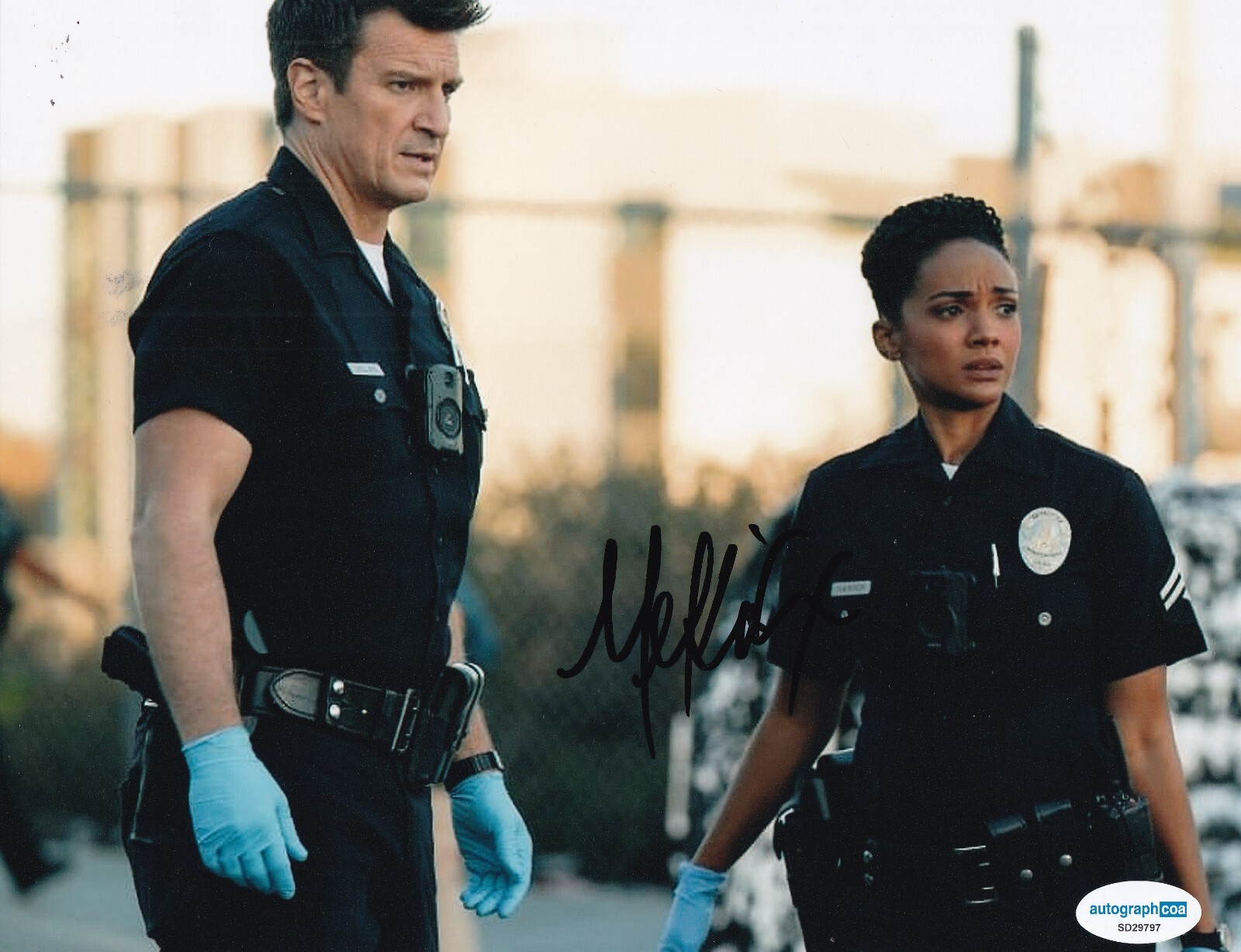 MEKIA COX signed (THE ROOKIE) Nyla Harper actress 8X10 photo ACOA SD29797
