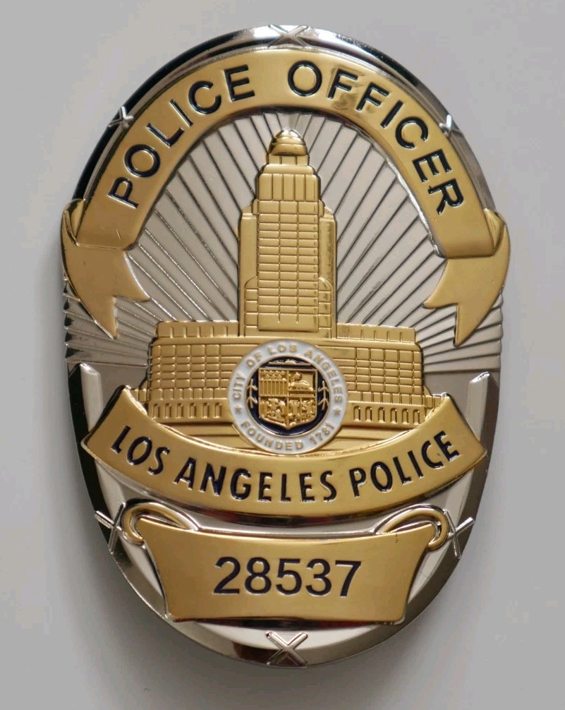 The Rookie TV Show Lucy Chen Metal Badge #28537