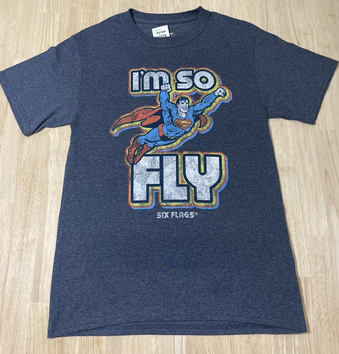 (S) SUPERMAN Six Flags Amusement Park “IM SO FLY” Adult RETRO style Graphic Tee