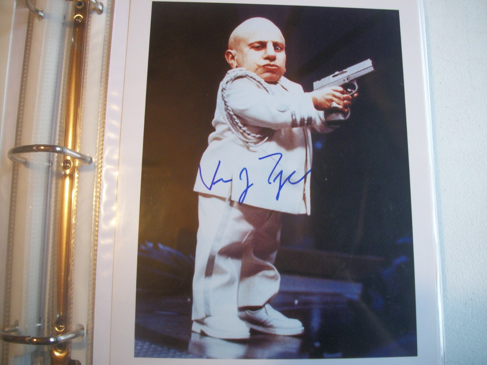 AUTOGRAPHED 8X10 PICTURE- VERNE TROYER–MINI ME-AUSTIN POWERS MOVIES