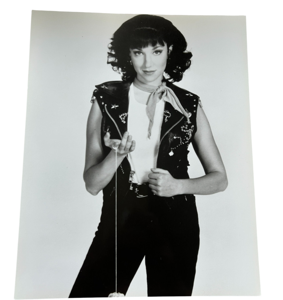 Debbie Gibson as Rizzo in the 1995 Grease Musical 8×10 Photo