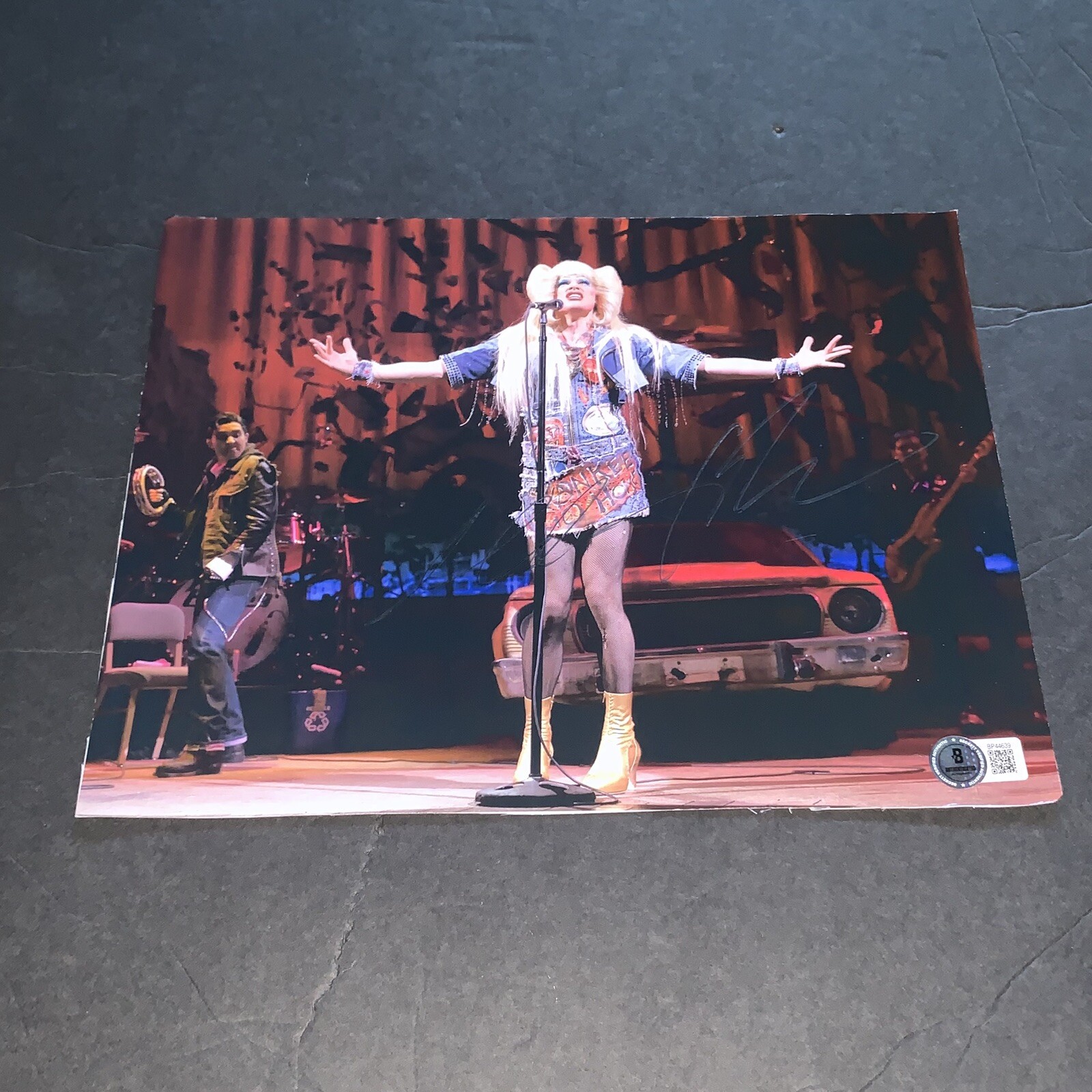 Michael C Hall Signed Dexter Hedwig Angry Inch Broadway 8×10 Photo Beckett BAS
