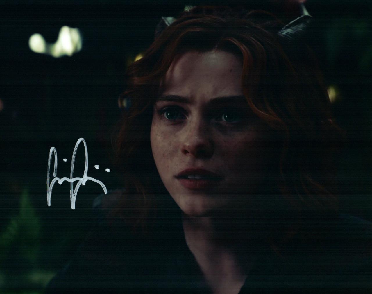 Sophia Lillis signed 8×10 Picture autographed Photo Nice Photo with COA
