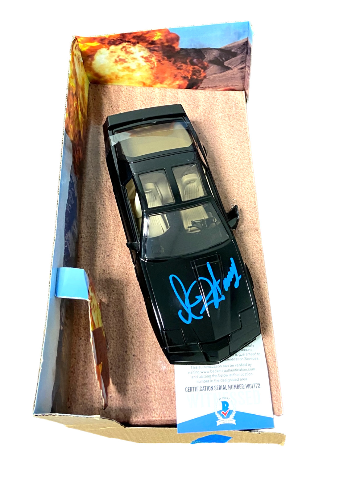 DAVID HASSELHOFF SIGNED AUTOGRAPH KITT 1:24 DIECAST CAR KNIGHT RIDE BECKETT BAS