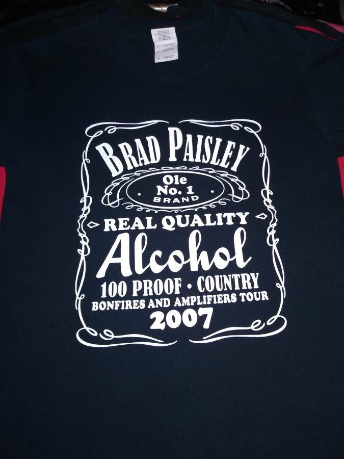 BRAD PAISLEY Quality Alcohol 100% Proof Country 2009 Small S T-Shirt