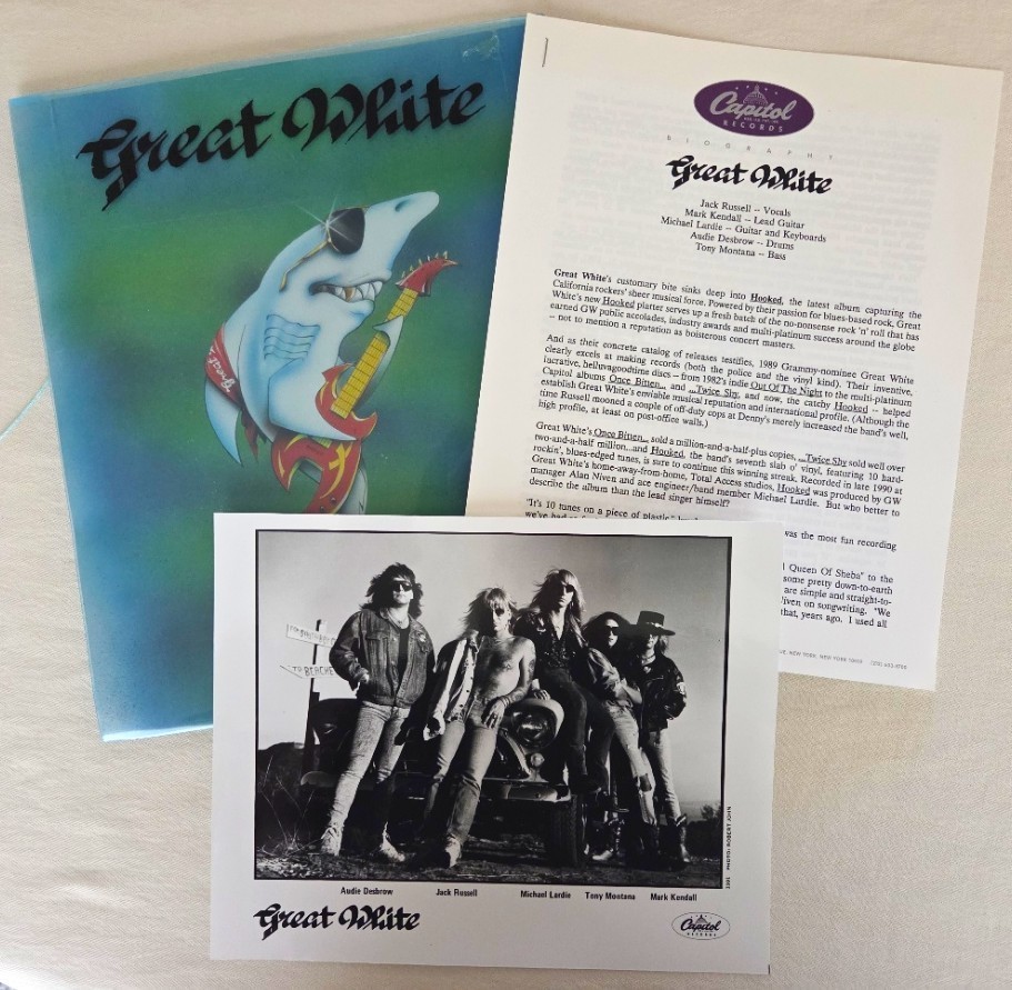 GREAT WHITE 1991 “Hooked” Original Capitol Records Press Kit w/8×10 & Logo Folio