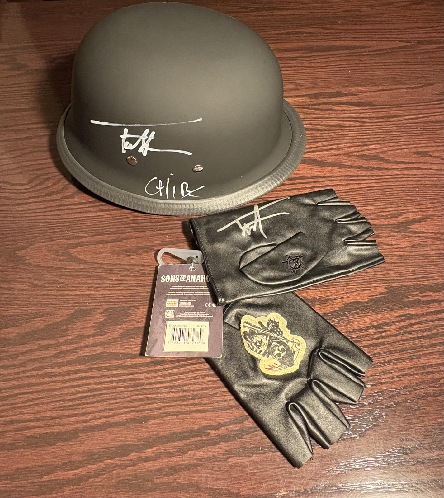 Tommy Flanagan “Chibs”, Sons Of Anarchy, Signed Biker Helmet & Gloves, Radtke