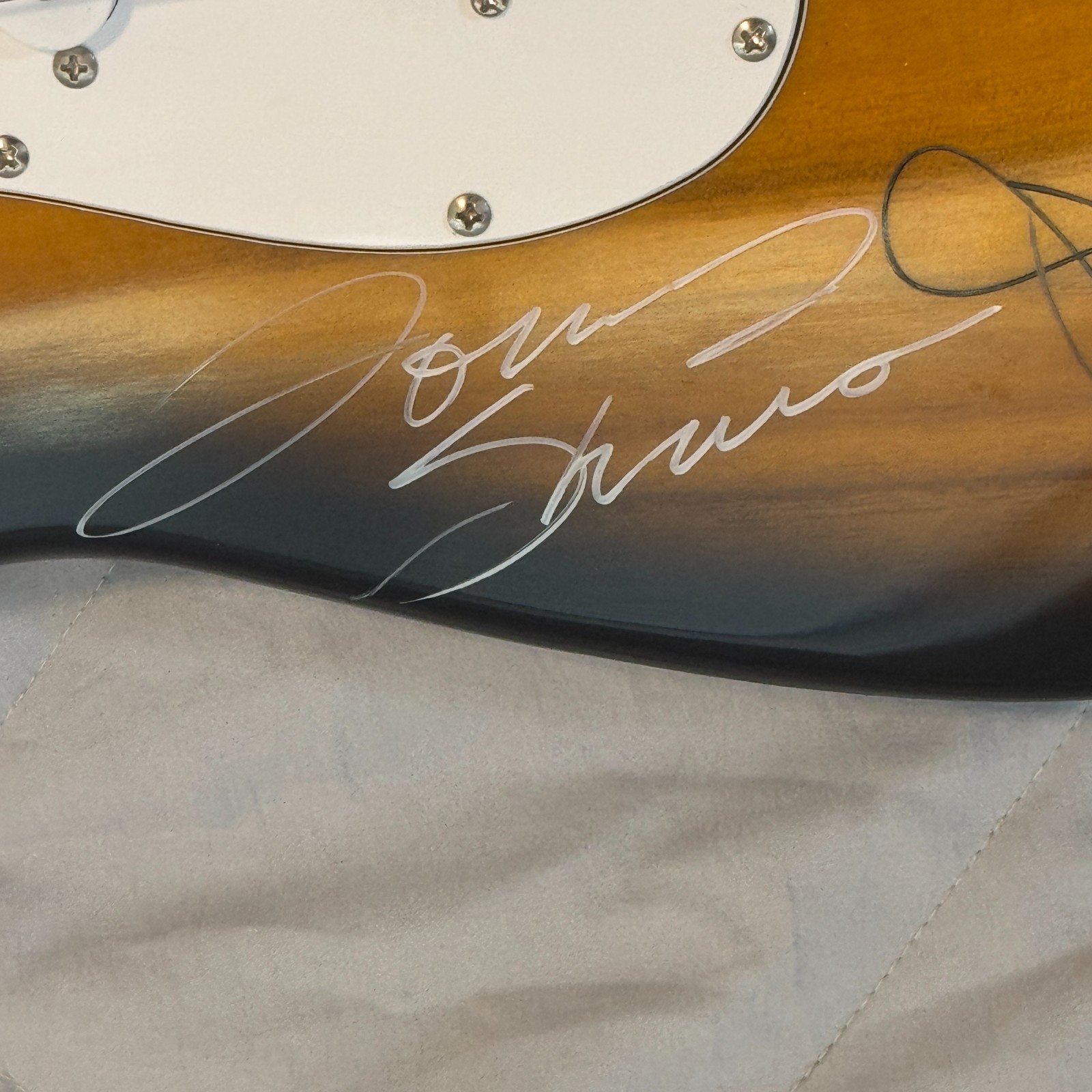 STEVIE RAY VAUGHAN & DOUBLE TROUBLE AUTOGRAPHED GUITAR SIGNED 11/22/1989 W/ COA