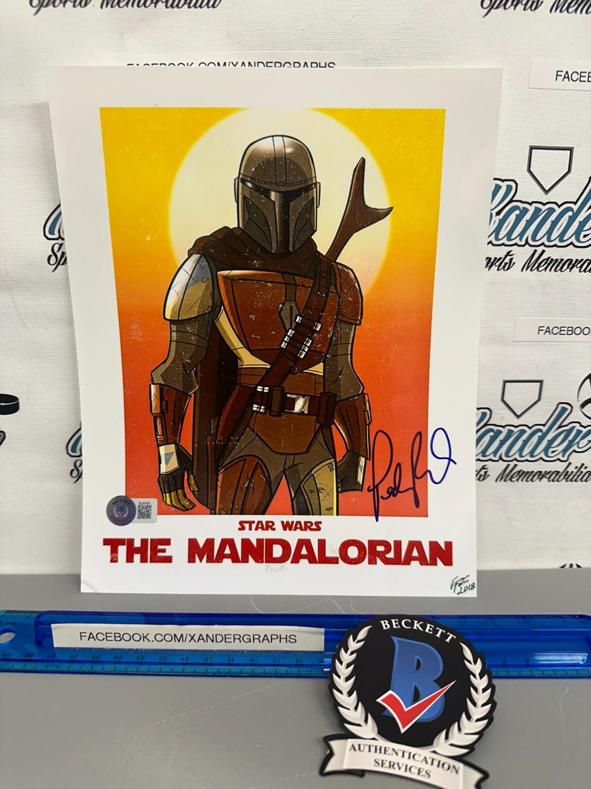 PEDRO PASCAL MANDALORIAN STAR WARS SIGNED AUTOGRAPHED 8×10 PHOTO BECKETT BAS
