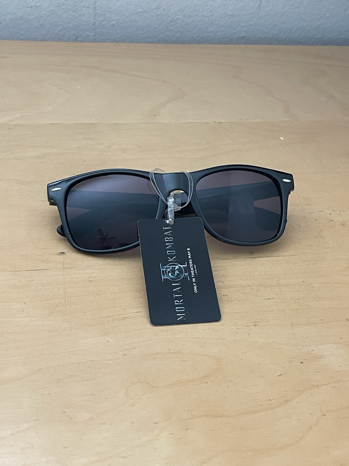 Mortal Kombat 2 Johnny Cage Sunglasses Promotional Item Movie