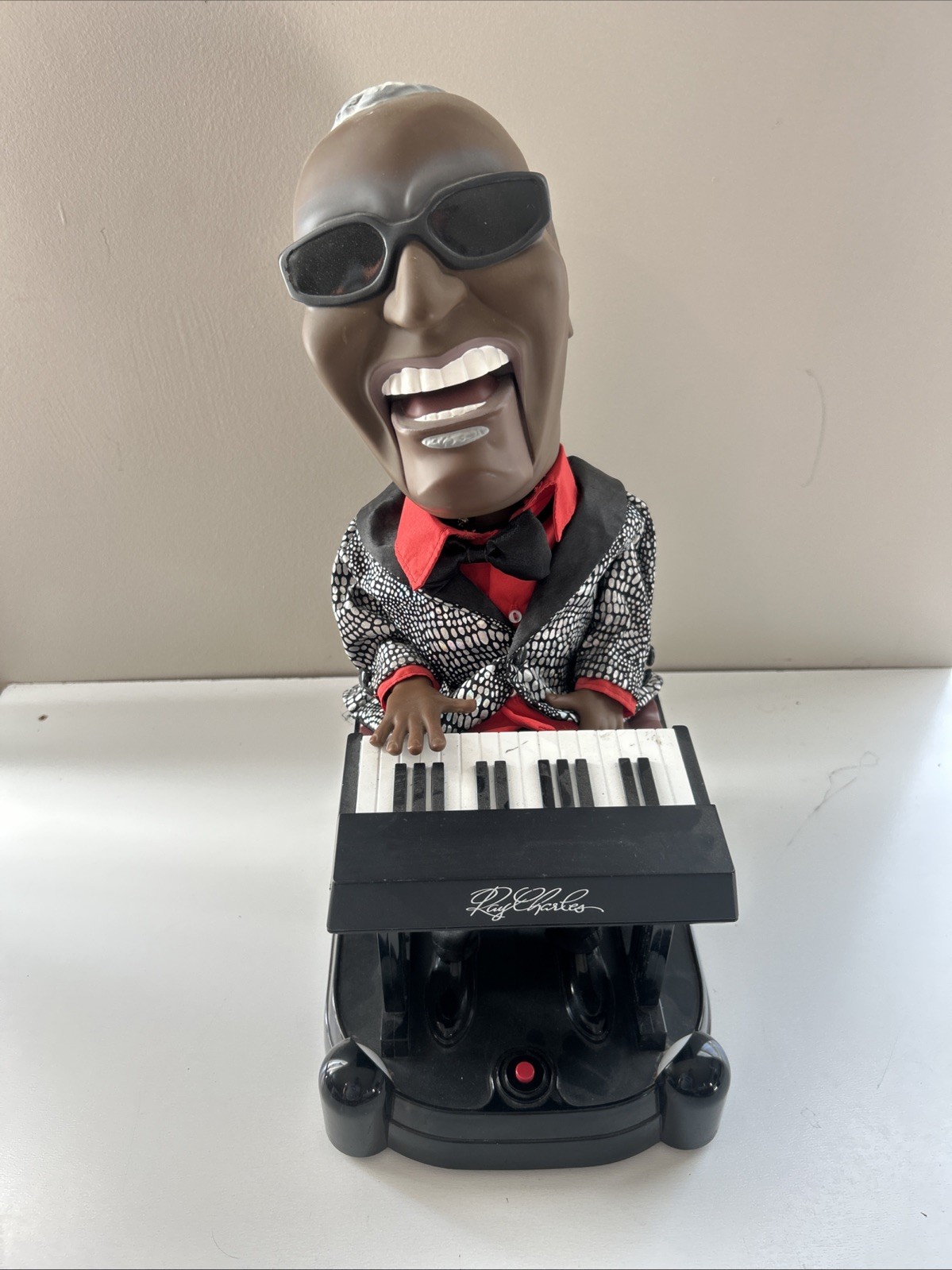Animated Ray Charles Singing Figurine – Piano Player Bobblehead – Plays Music