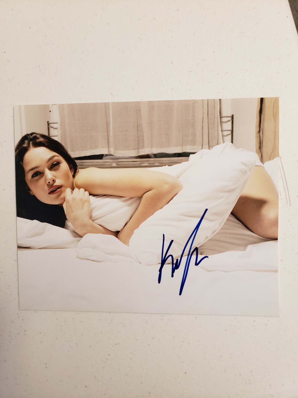 Pirates of the Caribbean Love Actually Actress Keira Knightley 8×10 Autograph