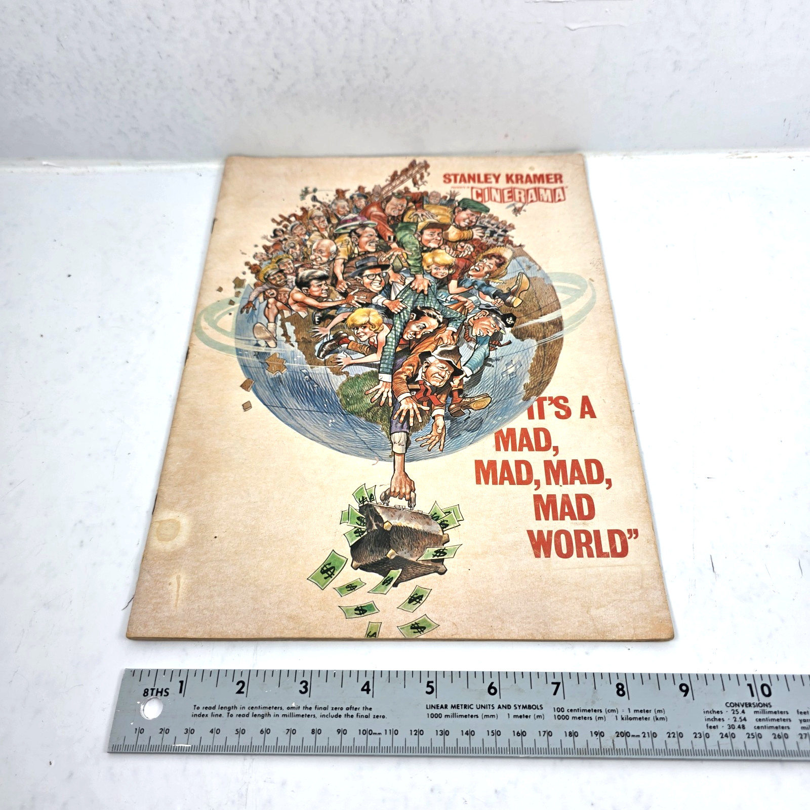 Vintage 1963 It’s a Mad Mad Mad Mad World Souvenir Booklet Program Poster Inside
