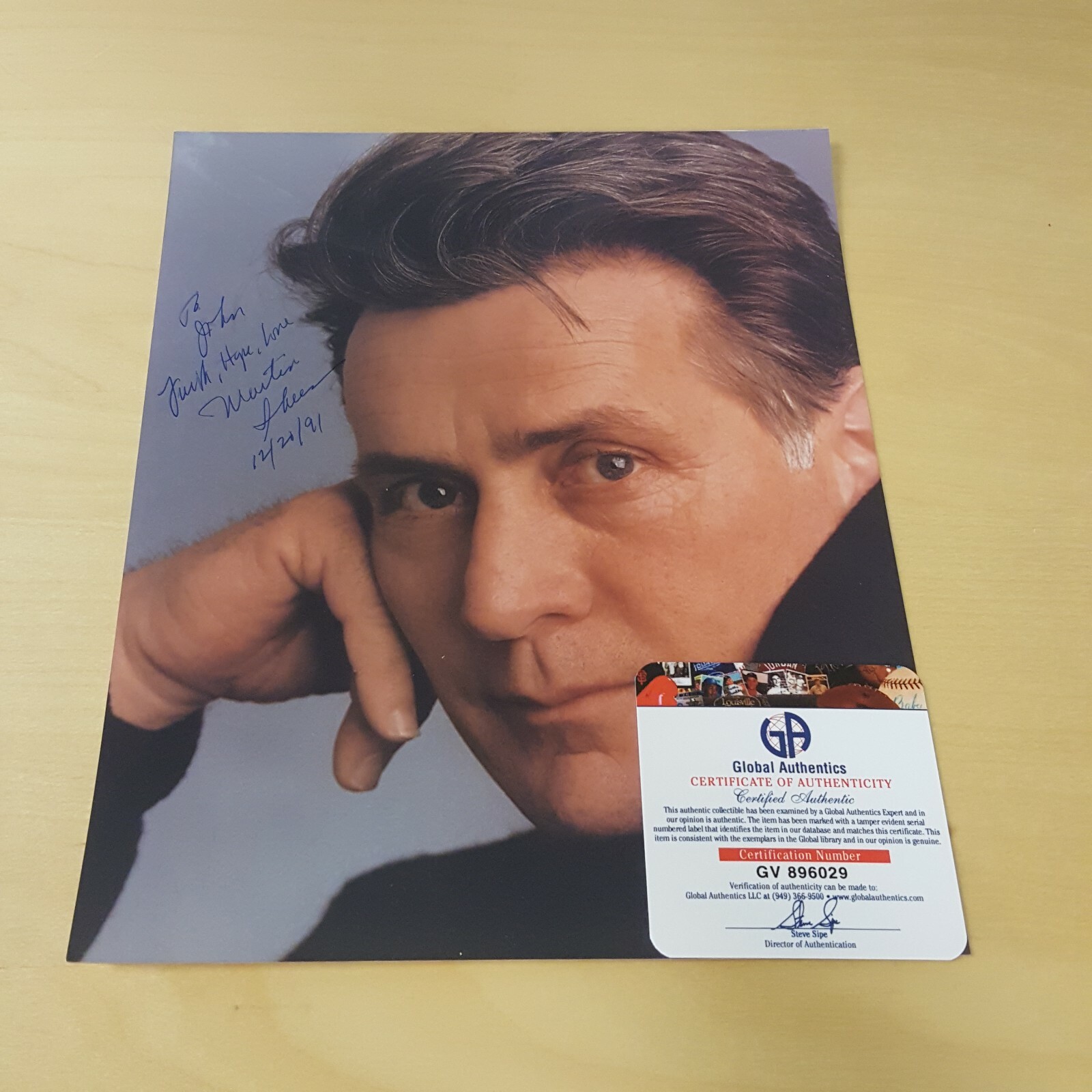 Martin Sheen Original Autographed Color Photograph COA