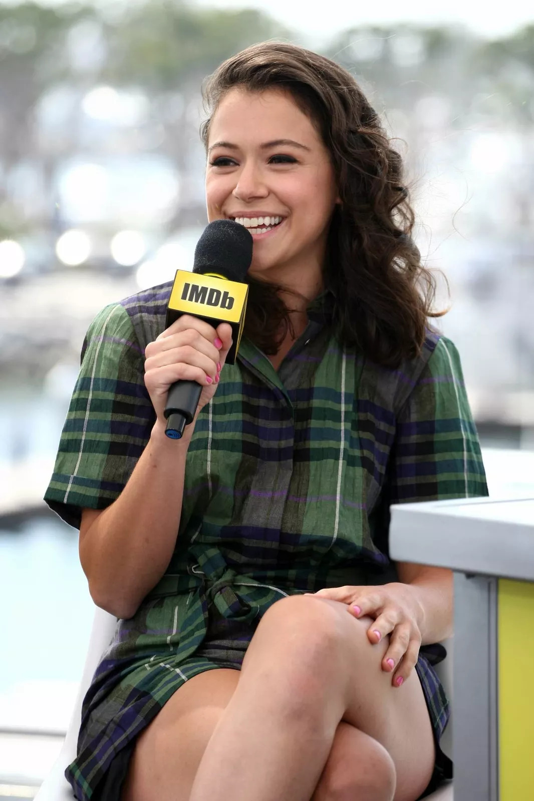 Tatiana Maslany On The Microphone 4×6 Picture Celebrity Print