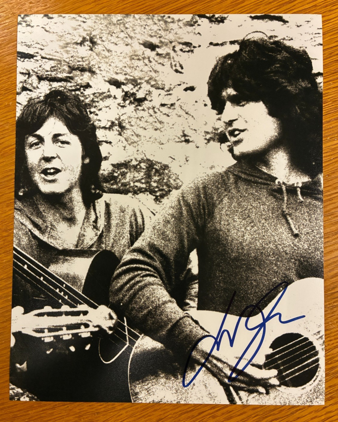 Laurence Juber Autographed Photo Wings Paul McCartney SweetSpot Signed COA 8×10