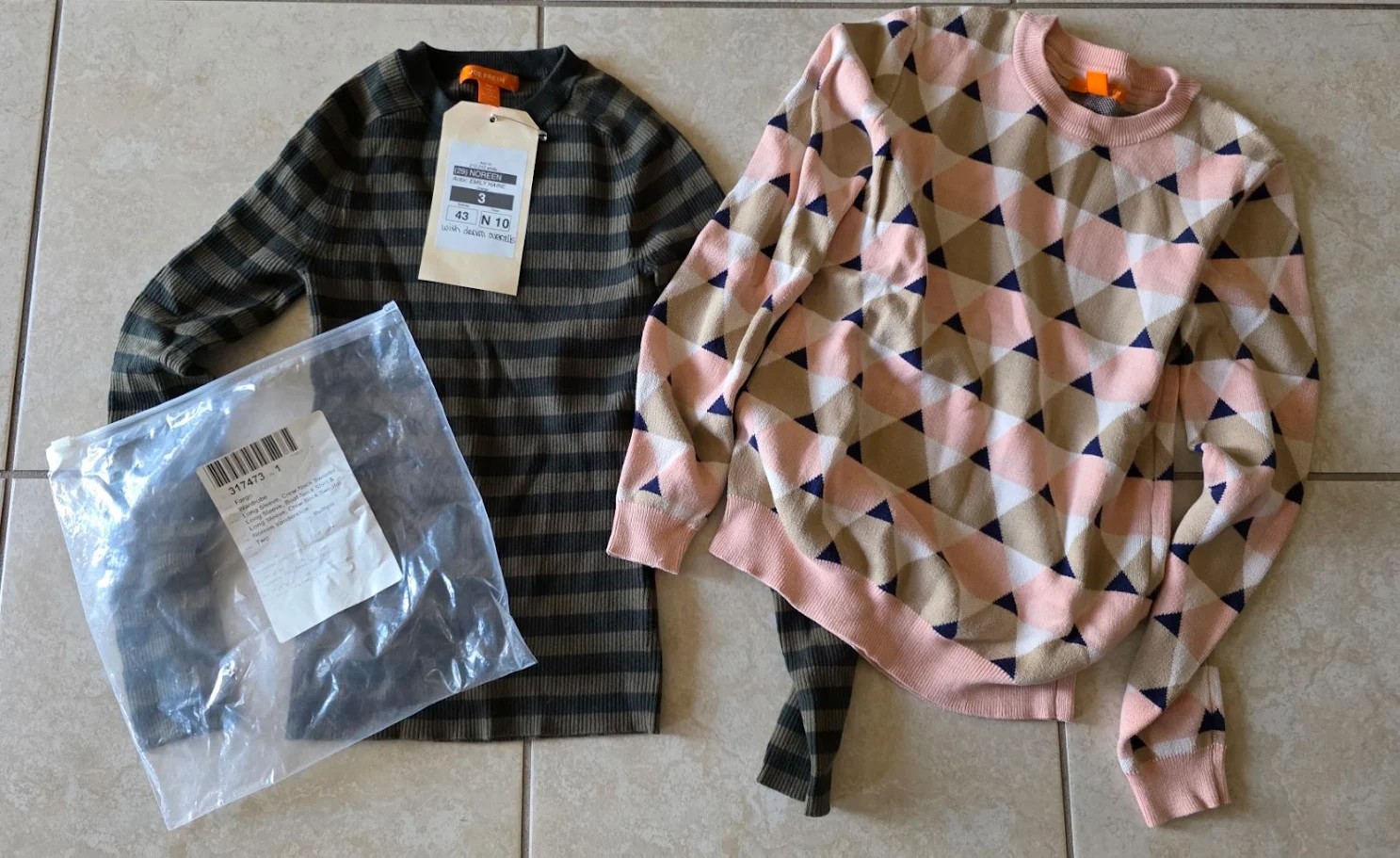 FARGO: Emily Haine/Noreen 2 Screen Worn Tops w/wardrobe tag & bag Season 2
