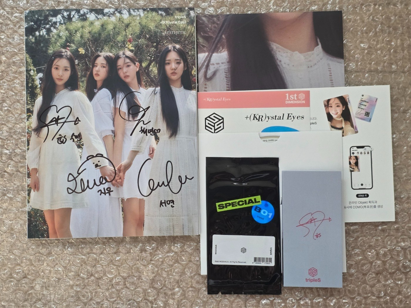 Triples + (KR) ystal Eyes Aesthetic A Ver. Album Autographed Hand Signed All Me