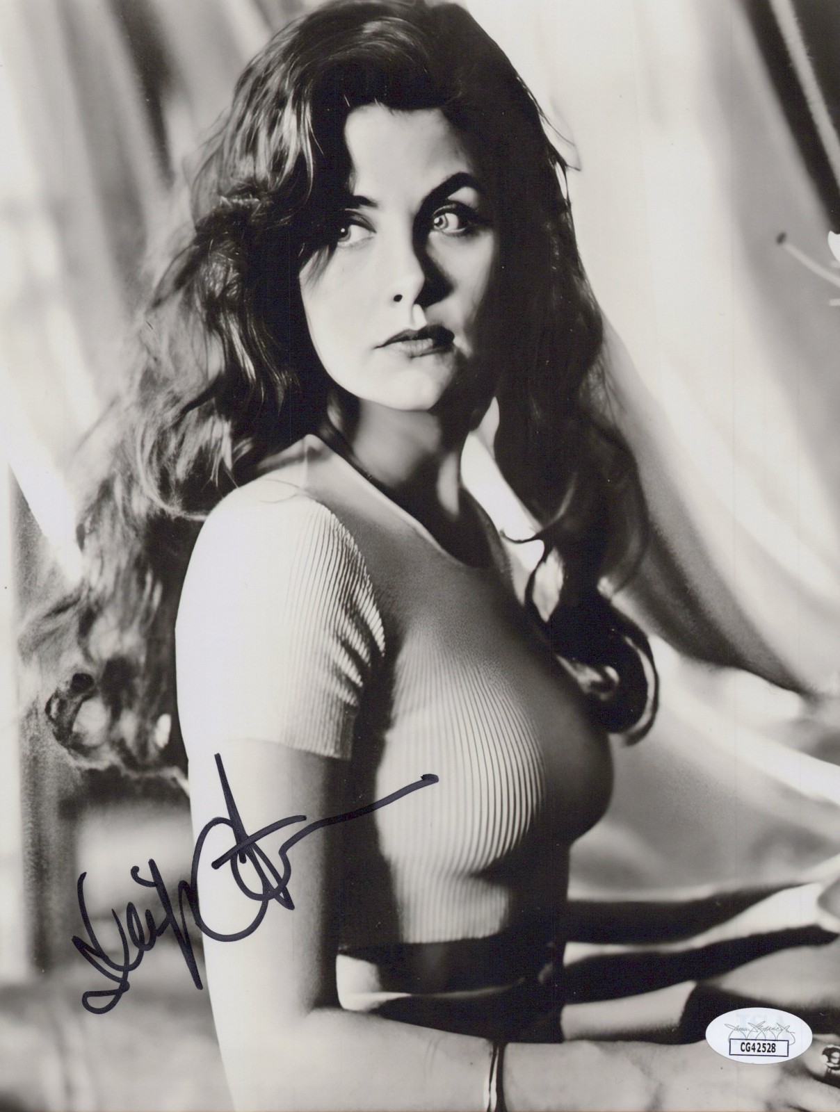 SHERILYN FENN Hand Signed TWIN PEAKS 8×10 Photo AUTHENTIC Autograph JSA COA Cert