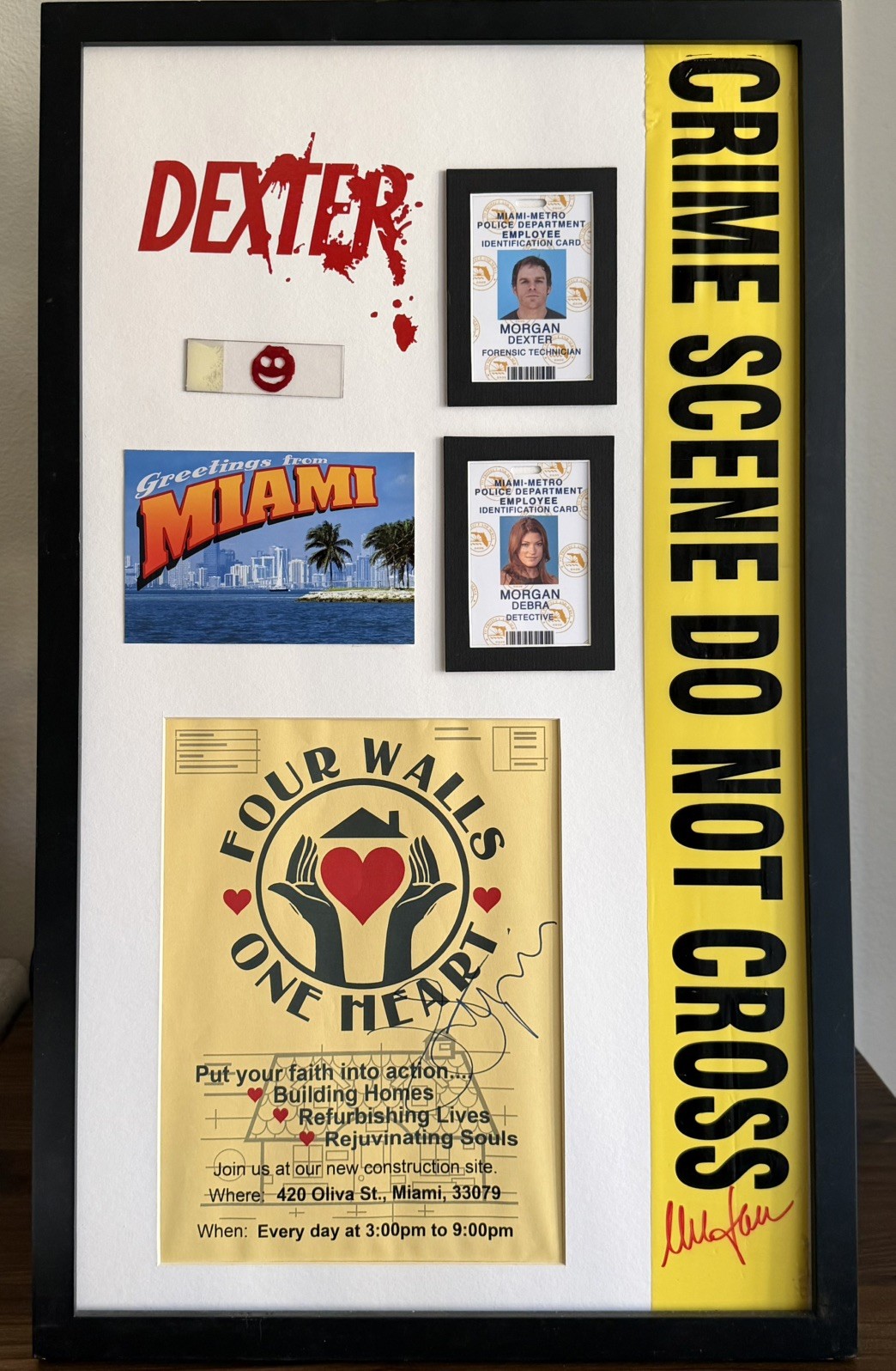 DEXTER CAST SIGNED 24×14 FRAMED SHOW DISPLAY W/COA MICHAEL C. HALL JOHN LITHGOW