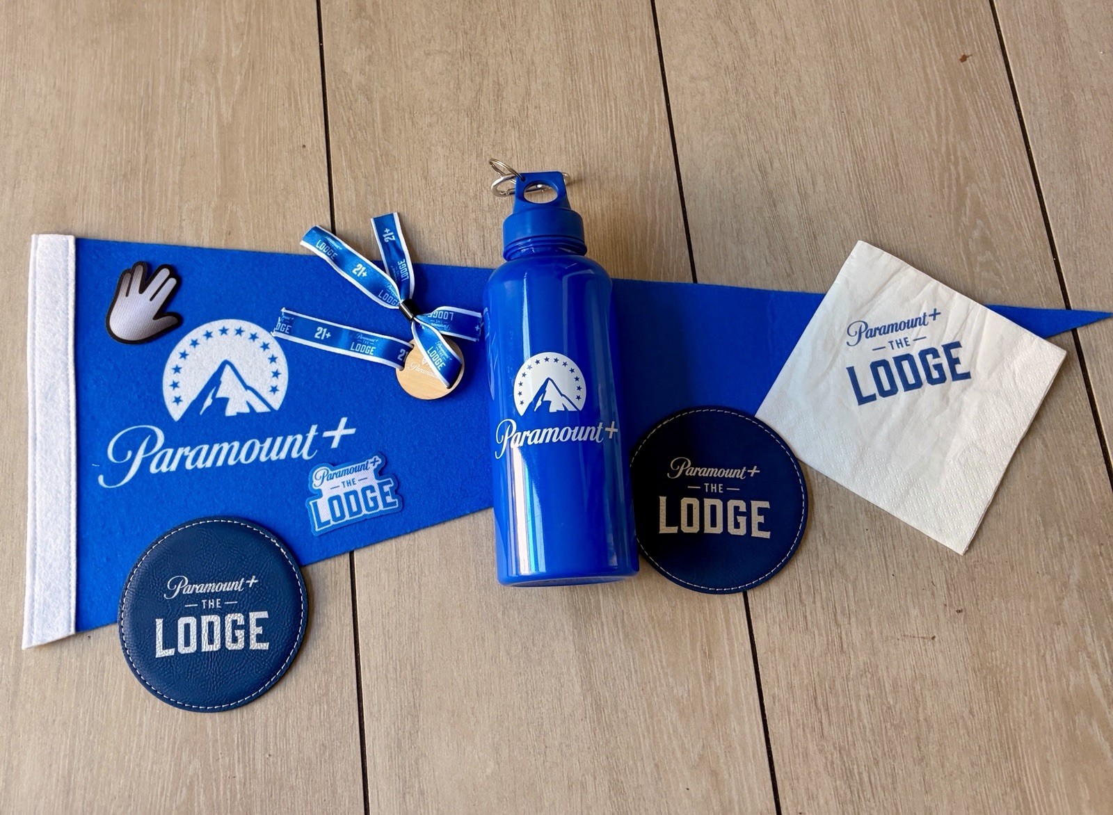 Paramount+ The Lodge SDCC 2026 Pennant Star Trek Patch Water Bottle Coasters