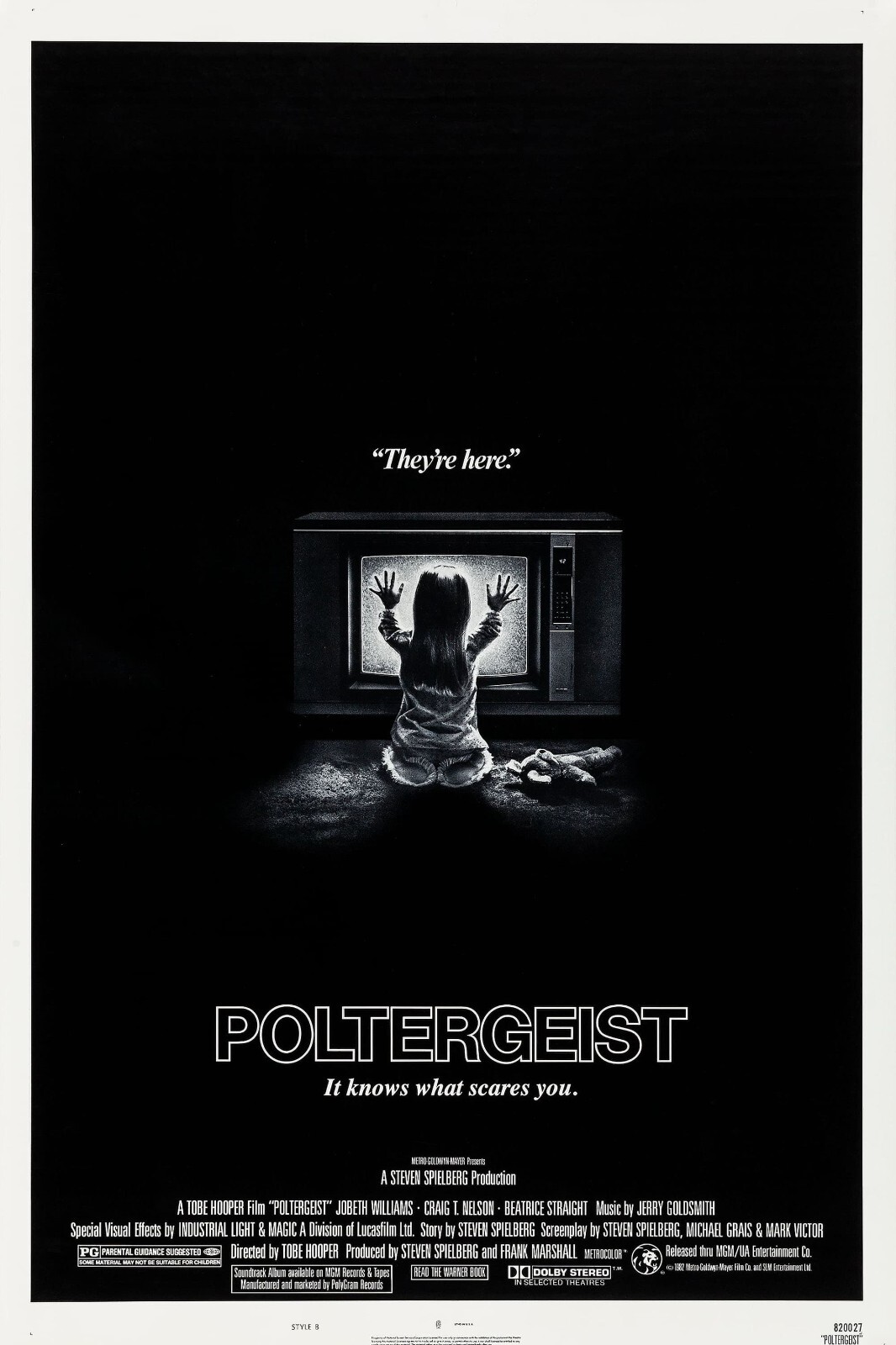 1982 Poltergeist Movie Poster 11X17 Carol Anne Tangina Barrons Robbie 📺🌳🍿