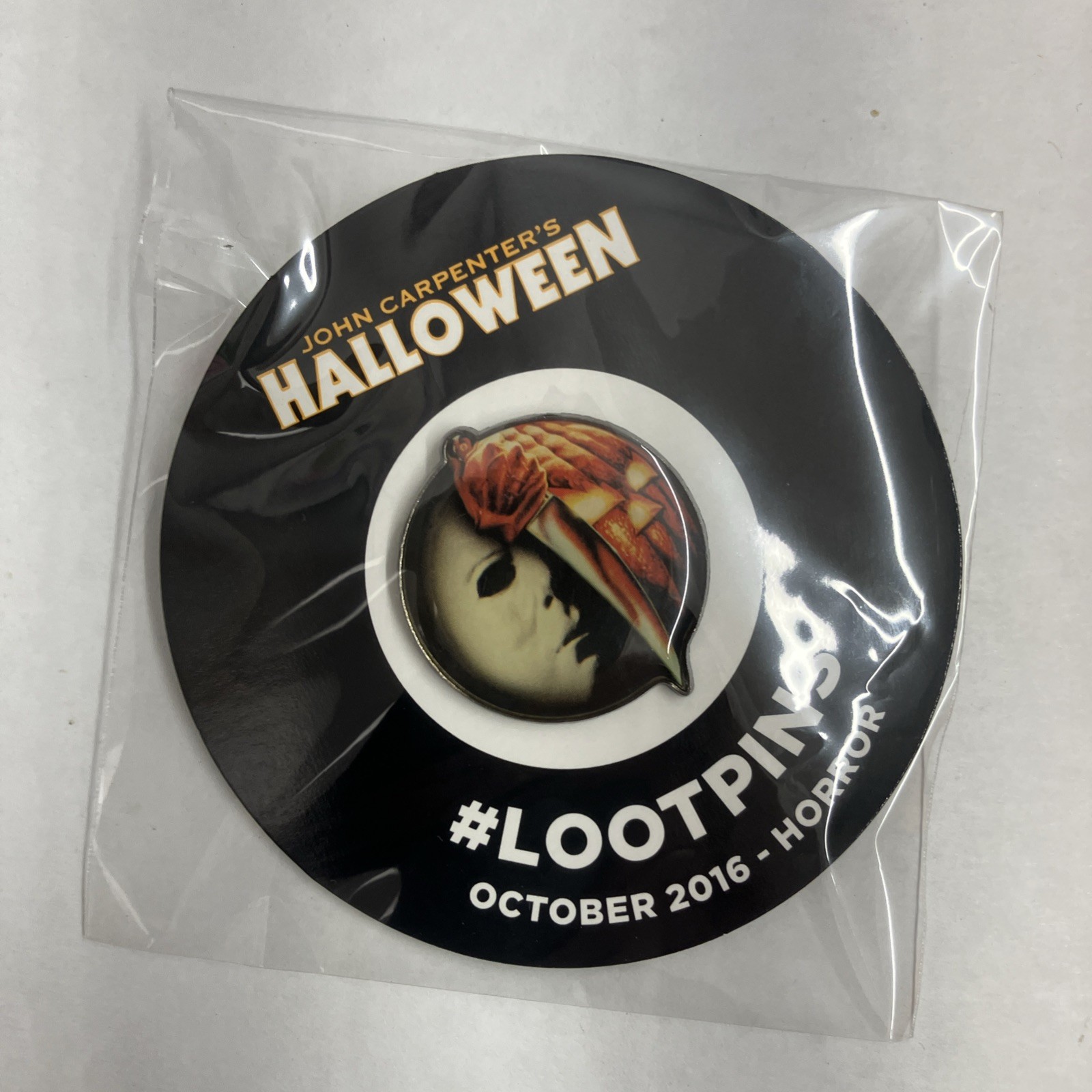 LOOTCRATE October 2016 – Includes Halloween Horror Pin And More See Photos
