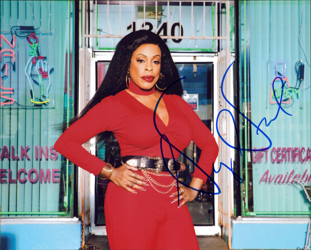 Niecy Nash signed authentic 8×10 photo COA