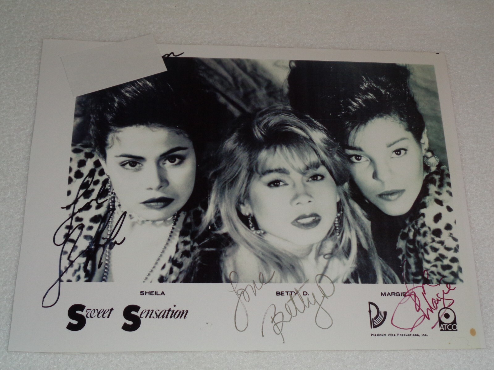 Sweet Sensation SIGNED Sheila Betty D. 1980s House Freestyle Flyer Handout Rare