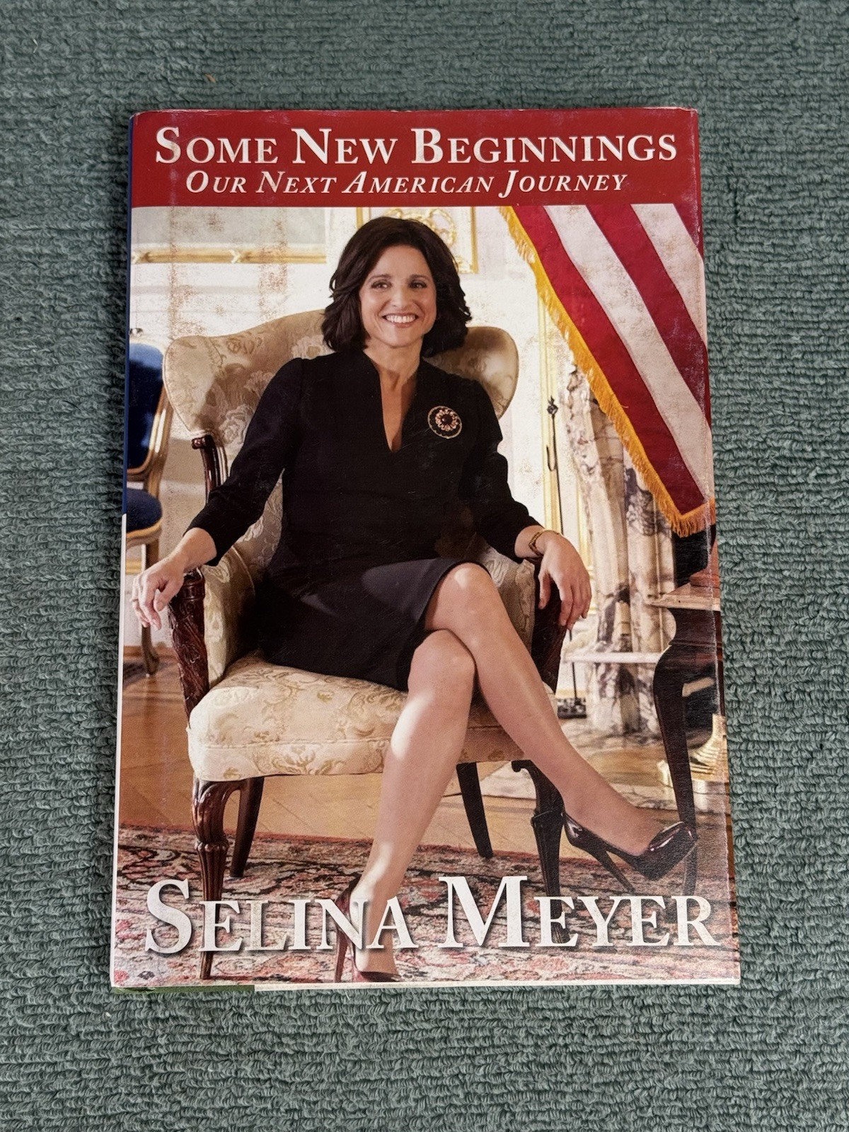 VEEP Selina Meyer Screen Used Book Prop Julia Louis Dreyfus