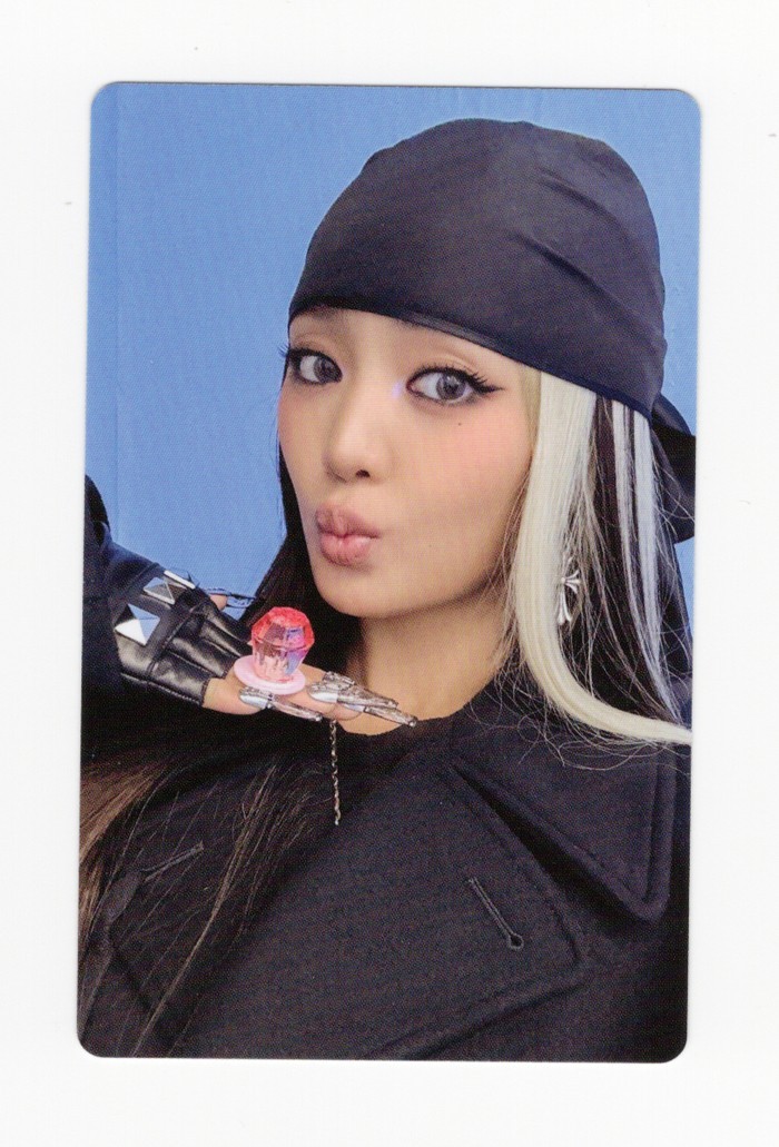 I-DLE – 9th Mini WE MADE [WEVERSE SHOP] PREORDER BENEFIT EXCLUSIVE PHOTOCARD