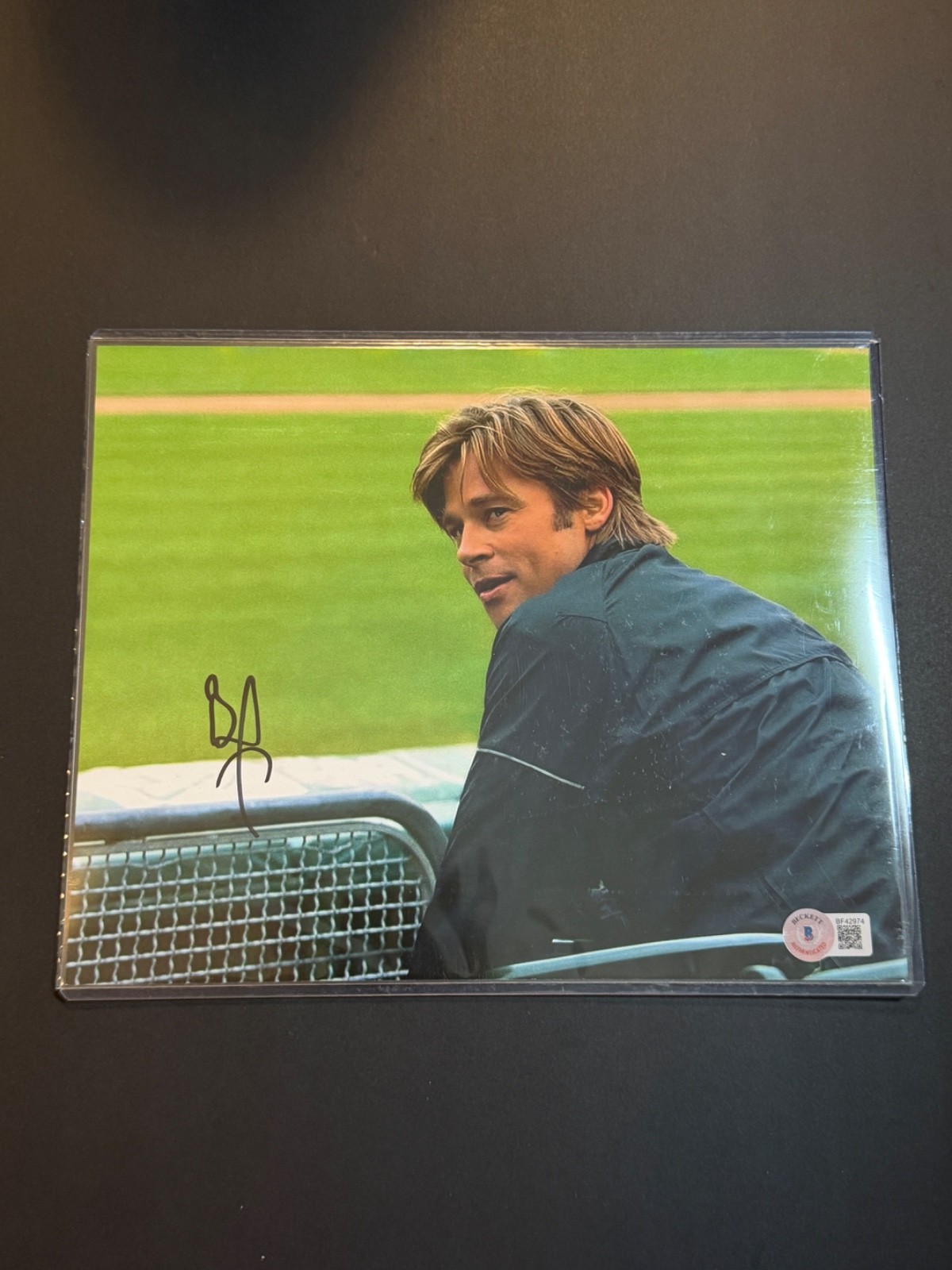 BRAD PITT – MONEYBALL – SIGNED 8X10 PHOTO – BECKETT CERT