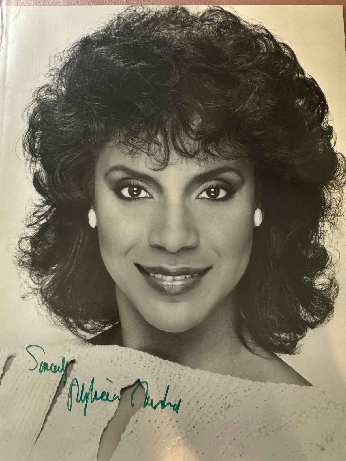PHYLICIA RASHAD Signed w/COA• Great Photo. Todd Mueller Autographs COA