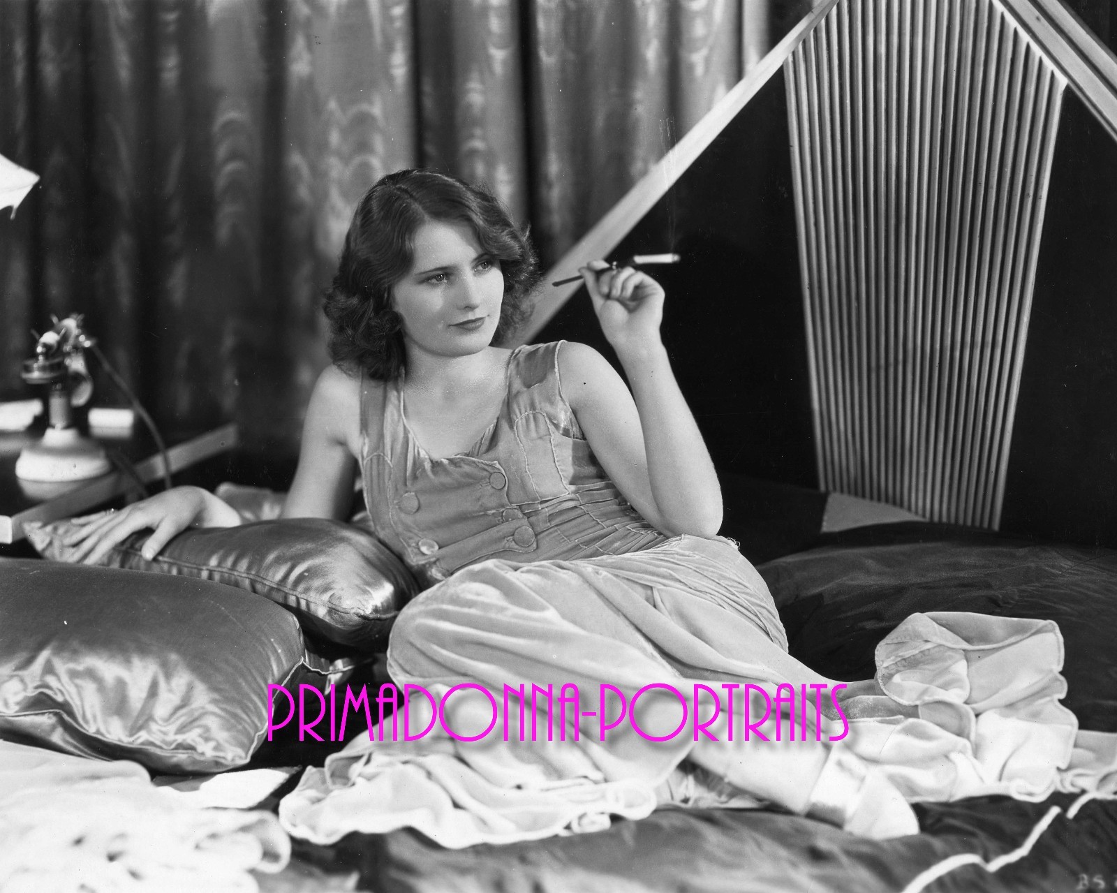BARBARA STANWYCK 8×10 Lab Photo Sexy 1930s Cigarette Holder Grace Portrait