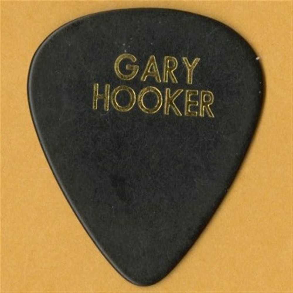 Brad Paisley 2005 Time Well Wasted concert tour Gary Hooker stage Guitar Pick