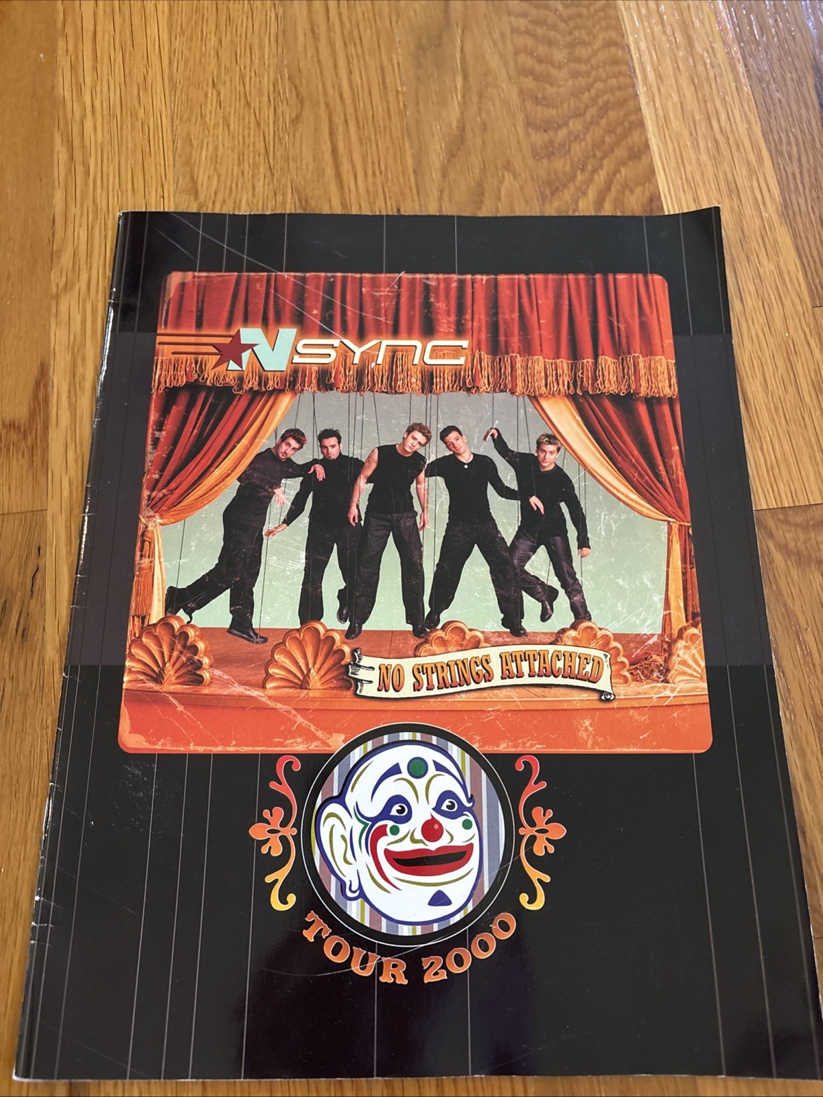 NSYNC 2000 “No Strings Attached” World Tour Program (See Photos) Vintage!