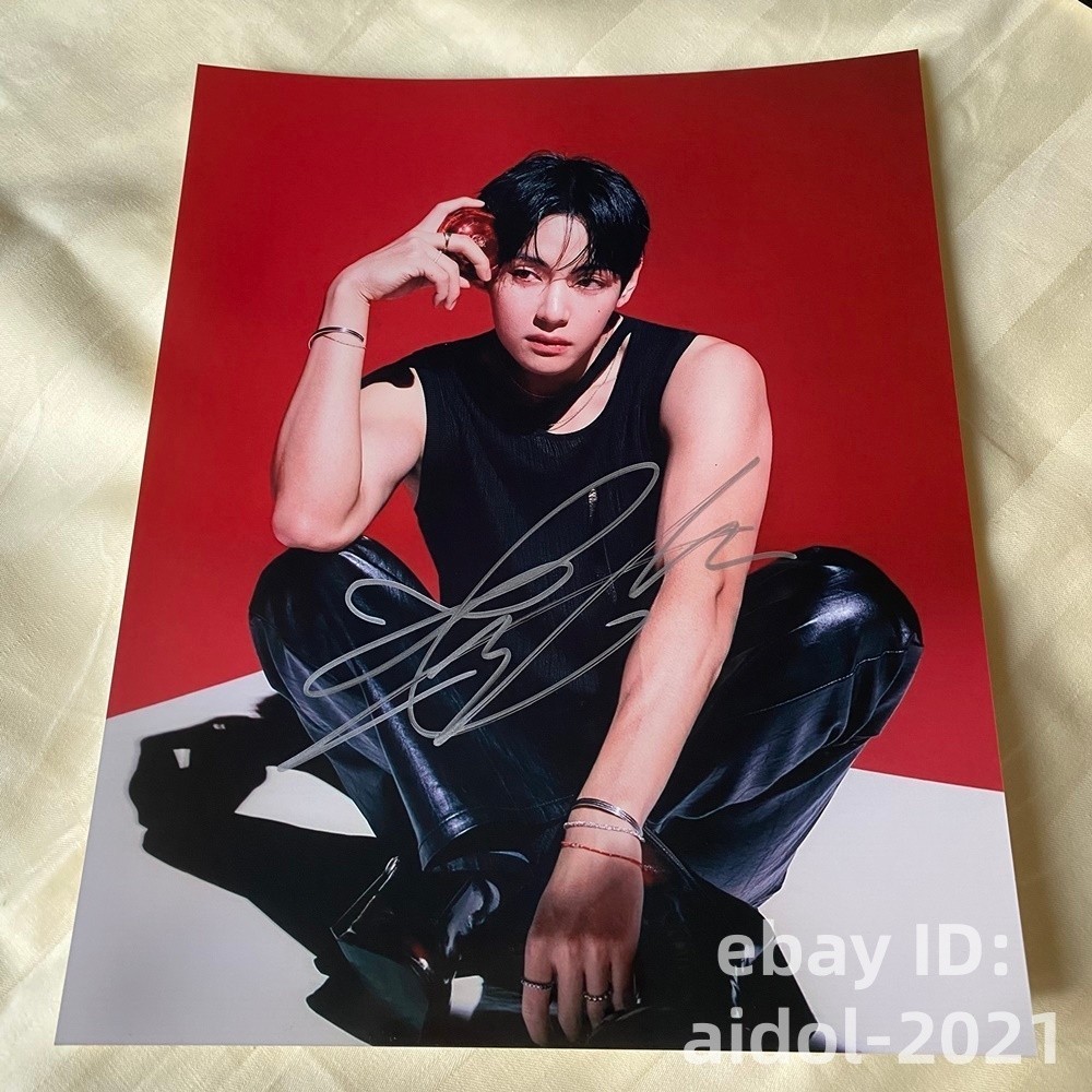 V Autographed Signed Photo 4*6 Autographs K-POP Collection 2025A