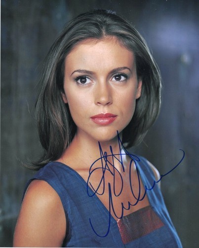 Autographed Alyssa Milano 8×10 Photo Signed with COA