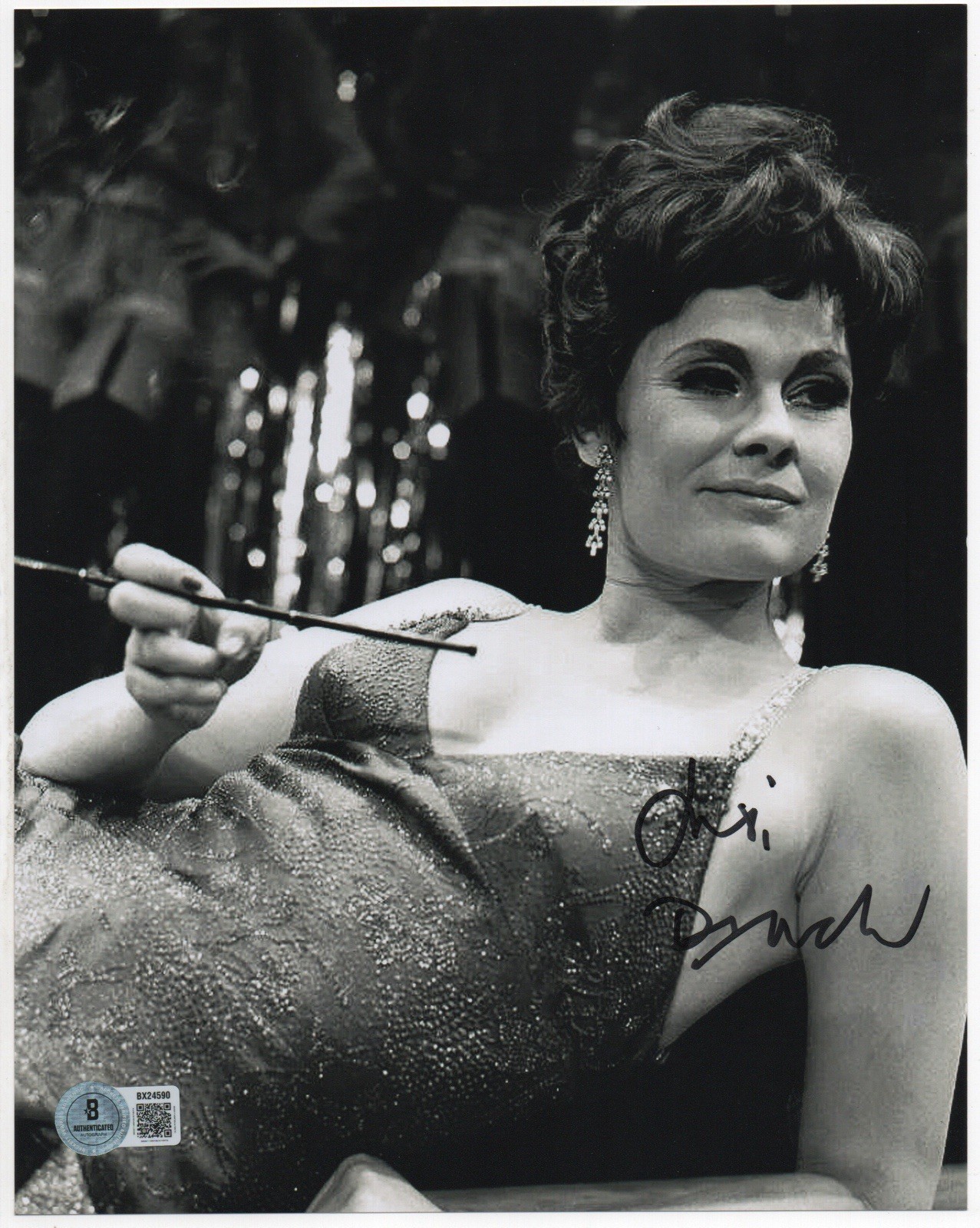 Judi Dench autographed signed 8×10 photo Beckett BAS COA Skyfall Bond 007 Hot