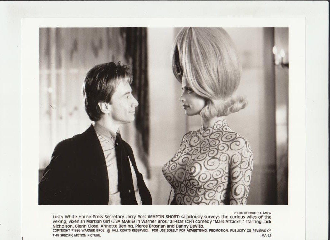 MARS ATTACKS – MOVIE- 18 ORIGINAL PUBLICITY PHOTOS-SEE ALL SCANS 1996
