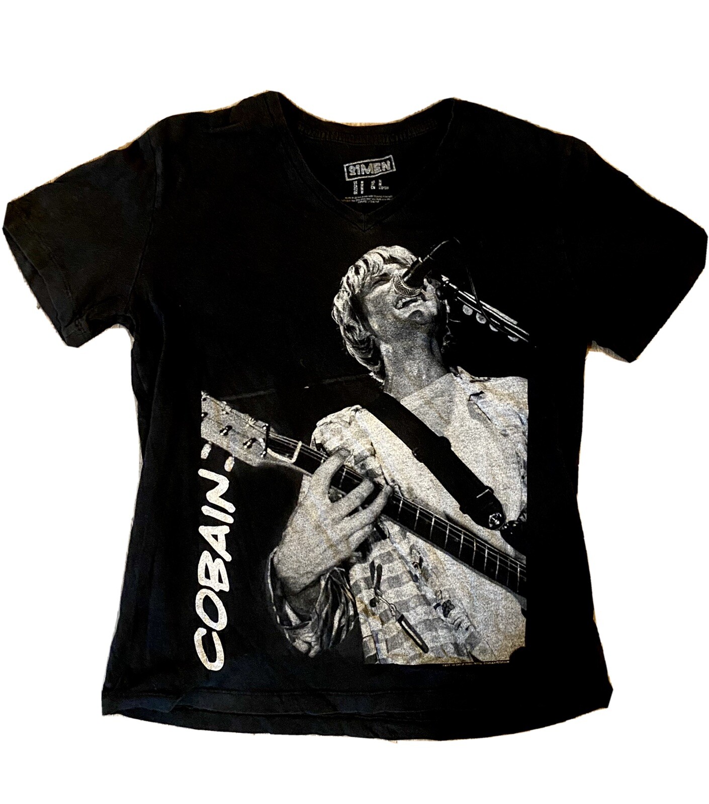 Kurt Cobain Nirvana V-Neck Black T-Shirt Tee Shirt US Size M