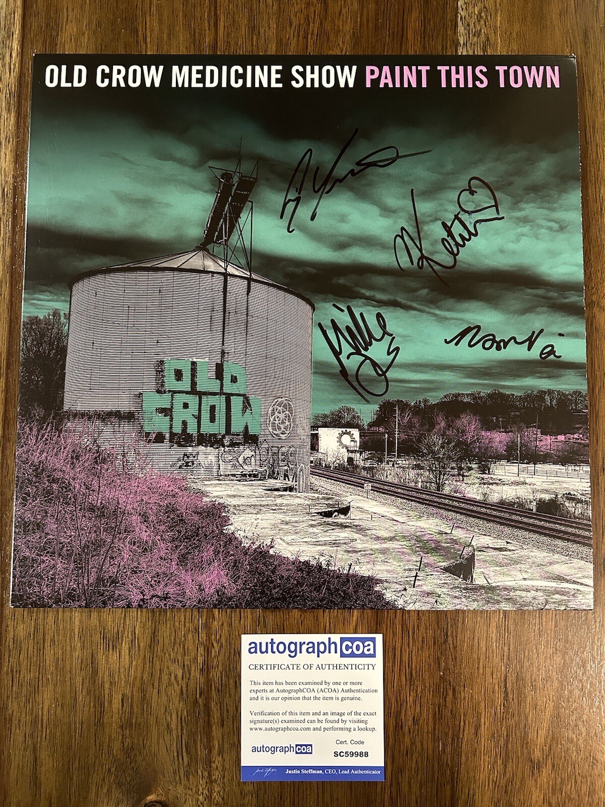 ‘Old Crow Medicine Show’ Signed ‘Paint This Town’ Vinyl Album Ketch Secor ACOA