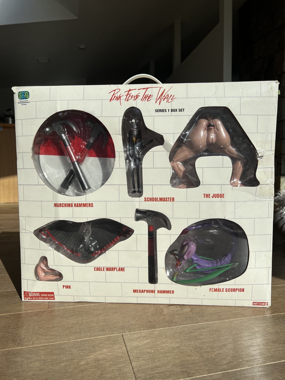 Pink Floyd The Wall Series 1 Box Set Figures SEG 2003 COMPLETE Open Box Rare
