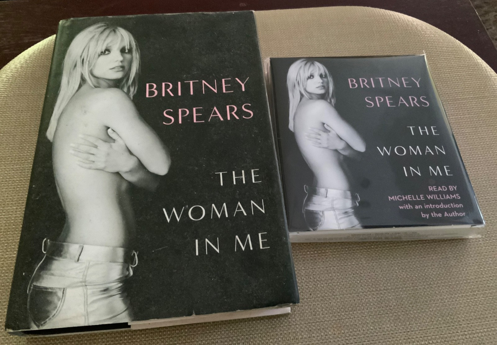 Lot (2) BRITNEY SPEARS THE WOMAN IN ME AUDIOBOOK AUDIO CD BOOK MICHELLE WILLIAMS