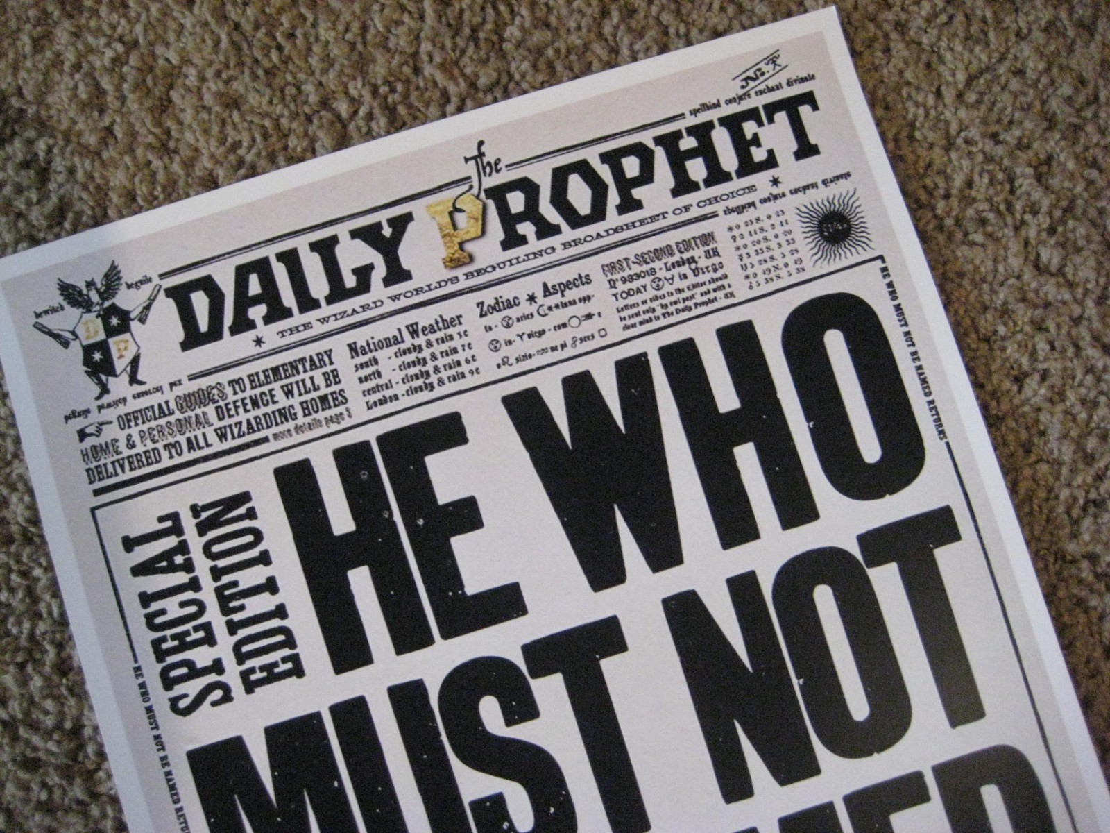 2007 Harry Potter Voldemort Returns Poster The Daily Prophet 11 x 17