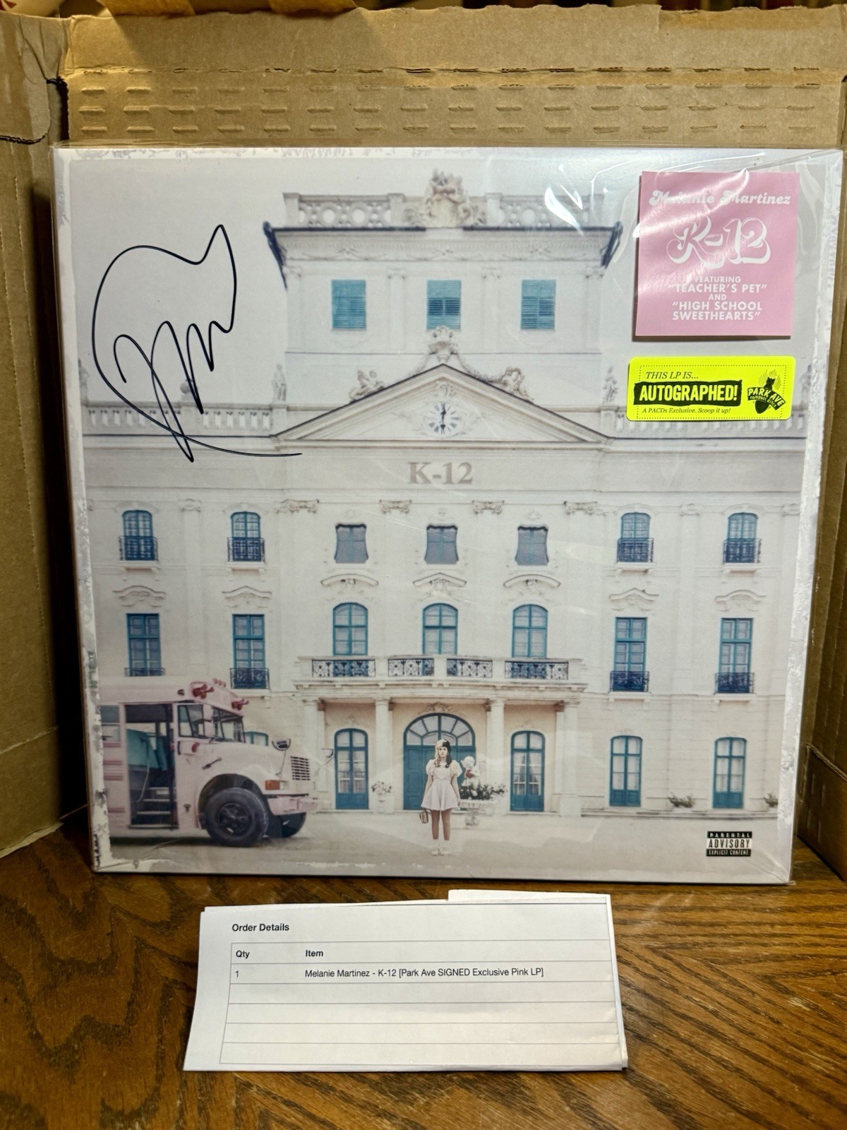 Melanie Martinez ‘ K-12 ‘ LP – SIGNED ALBUM Pink Vinyl Record AUTOGRAPHED COVER