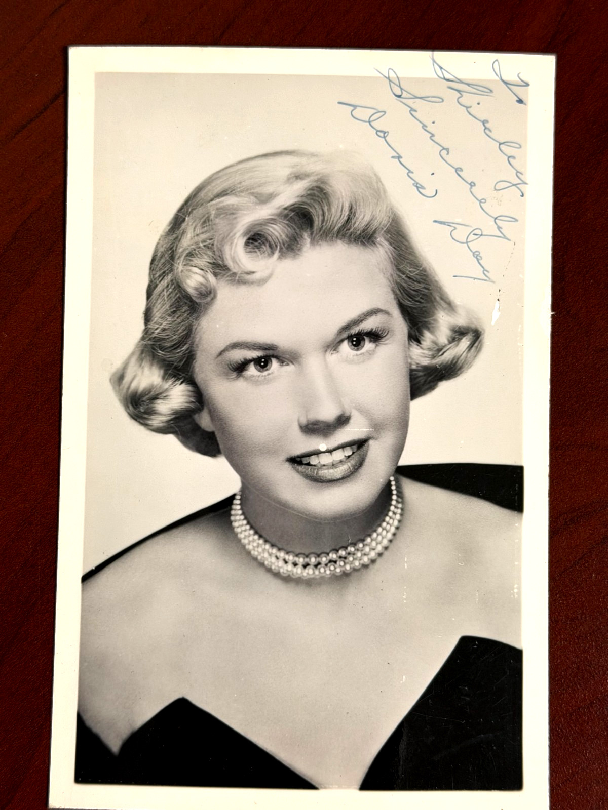 Vintage Doris Day Hand Signed and Inscribed B/W Photo Postcard 5.5″ X 3.5 “