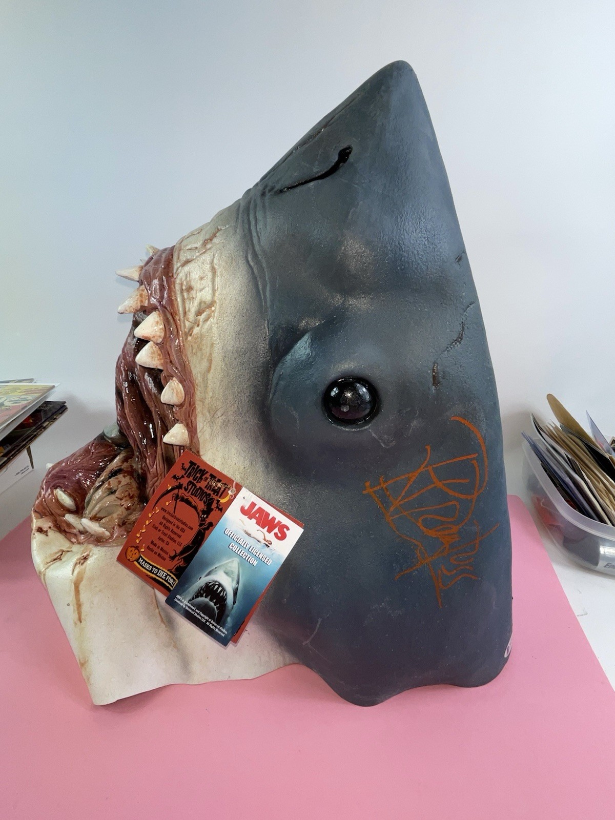 Trick or Treat Studios Jaws shark mask signed by Dreyfuss & Backlinie Beckett