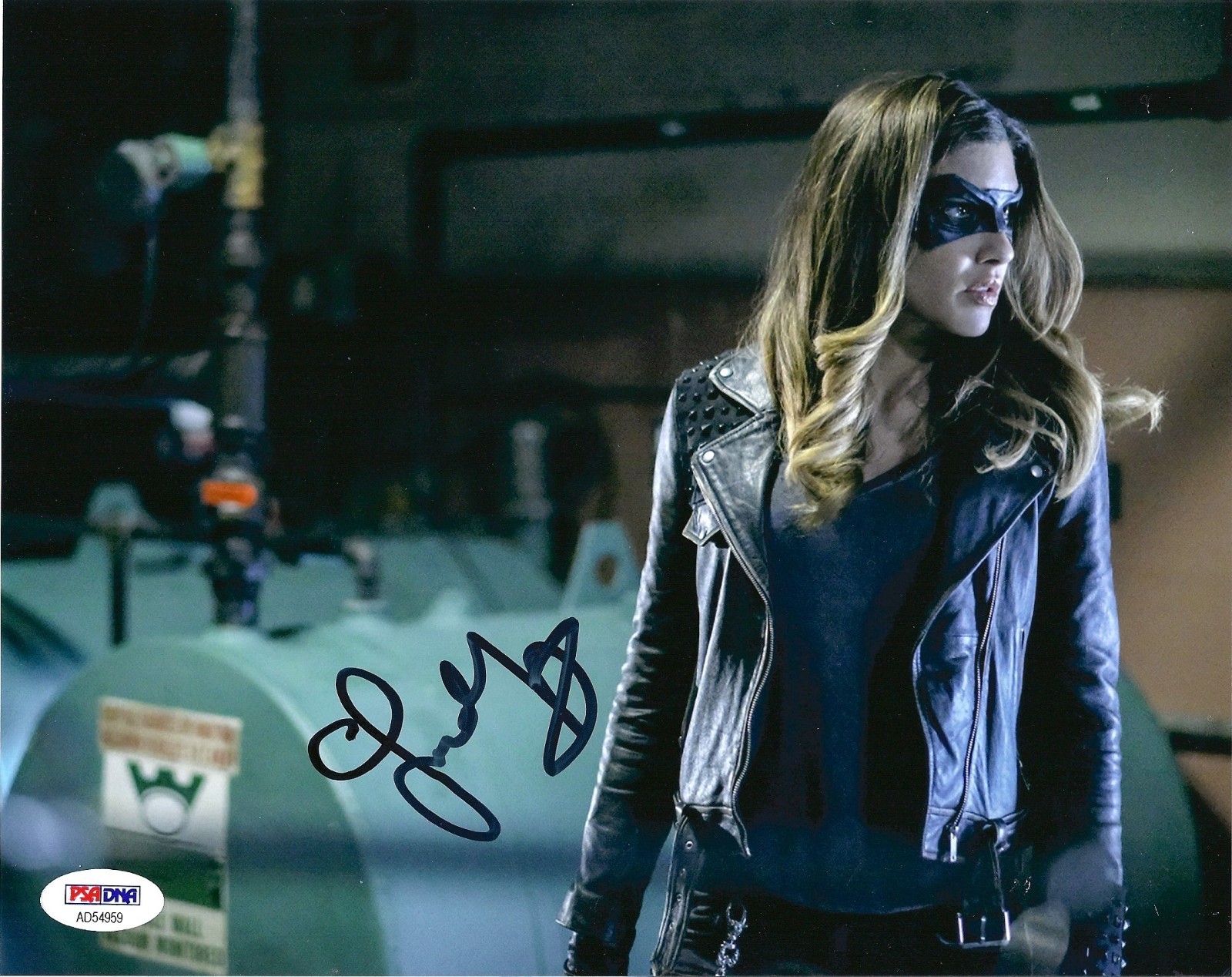 JULIANA HARKAVY as BLACK CANARY SIGNED 8×10 PHOTO “ARROW” PSA DNA