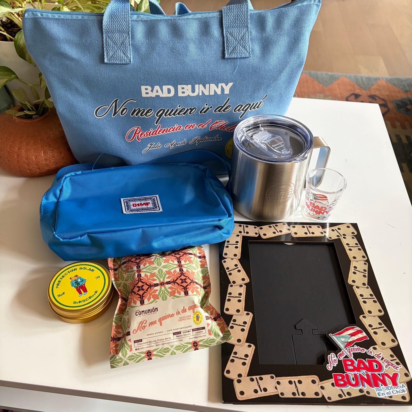 Bad Bunny No Me Quiero Ir de Aquí Puerto Rico DTMF VIP Package & Camera Lanyard